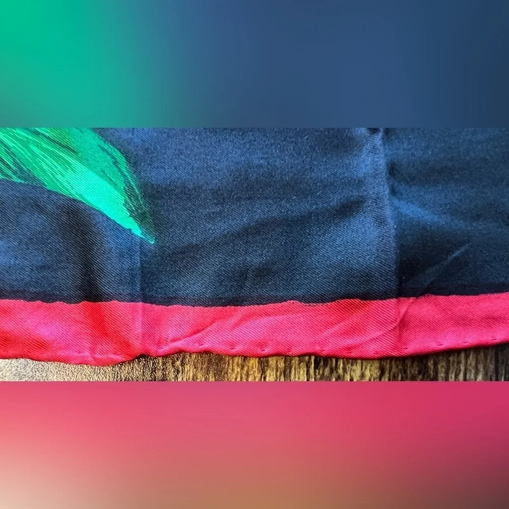 VINTAGE:  | ladies 100% silk, scarf. - Picture 7 of 7